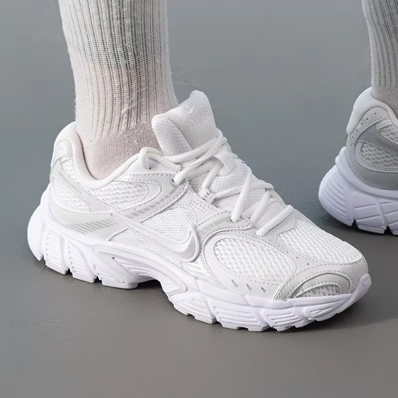 Nike W NIKE V5 RNR HQ7901-101  - Women Shoes Running Nike review and price